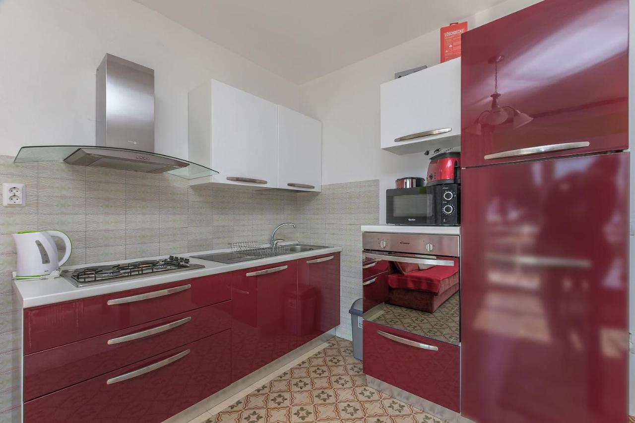 Apartments Clarus Mare Дуче Екстер'єр фото