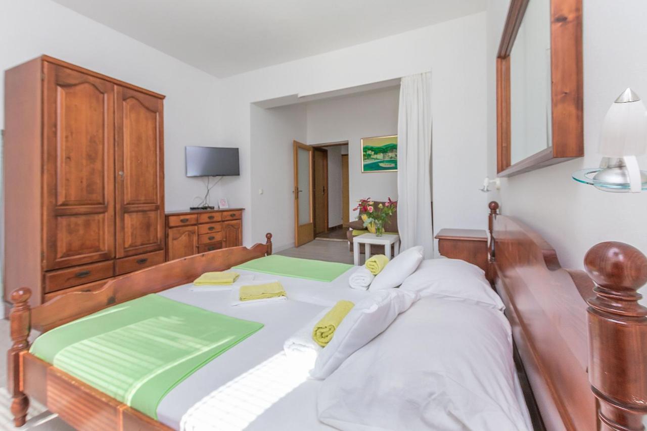 Apartments Clarus Mare Дуче Екстер'єр фото
