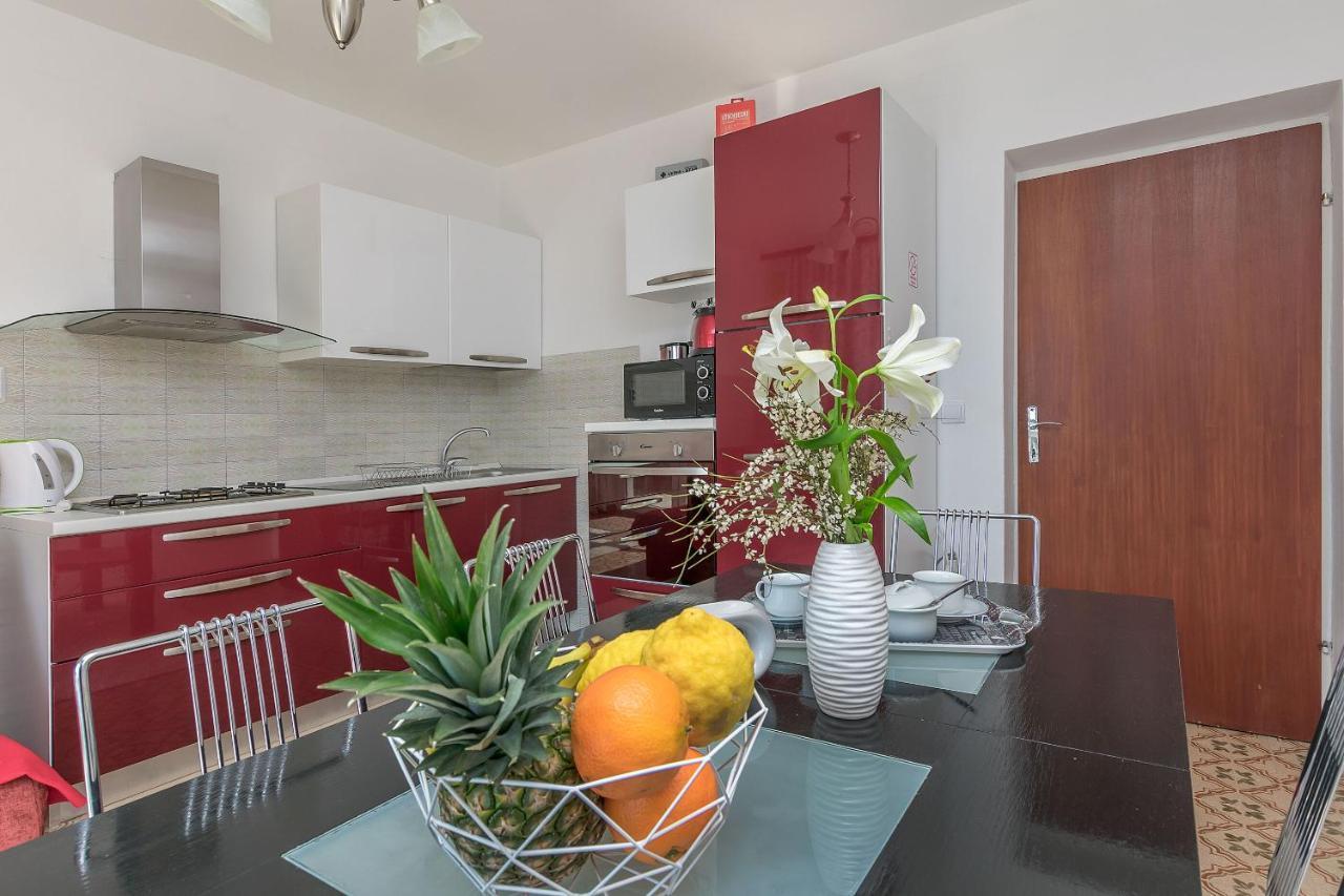 Apartments Clarus Mare Дуче Екстер'єр фото