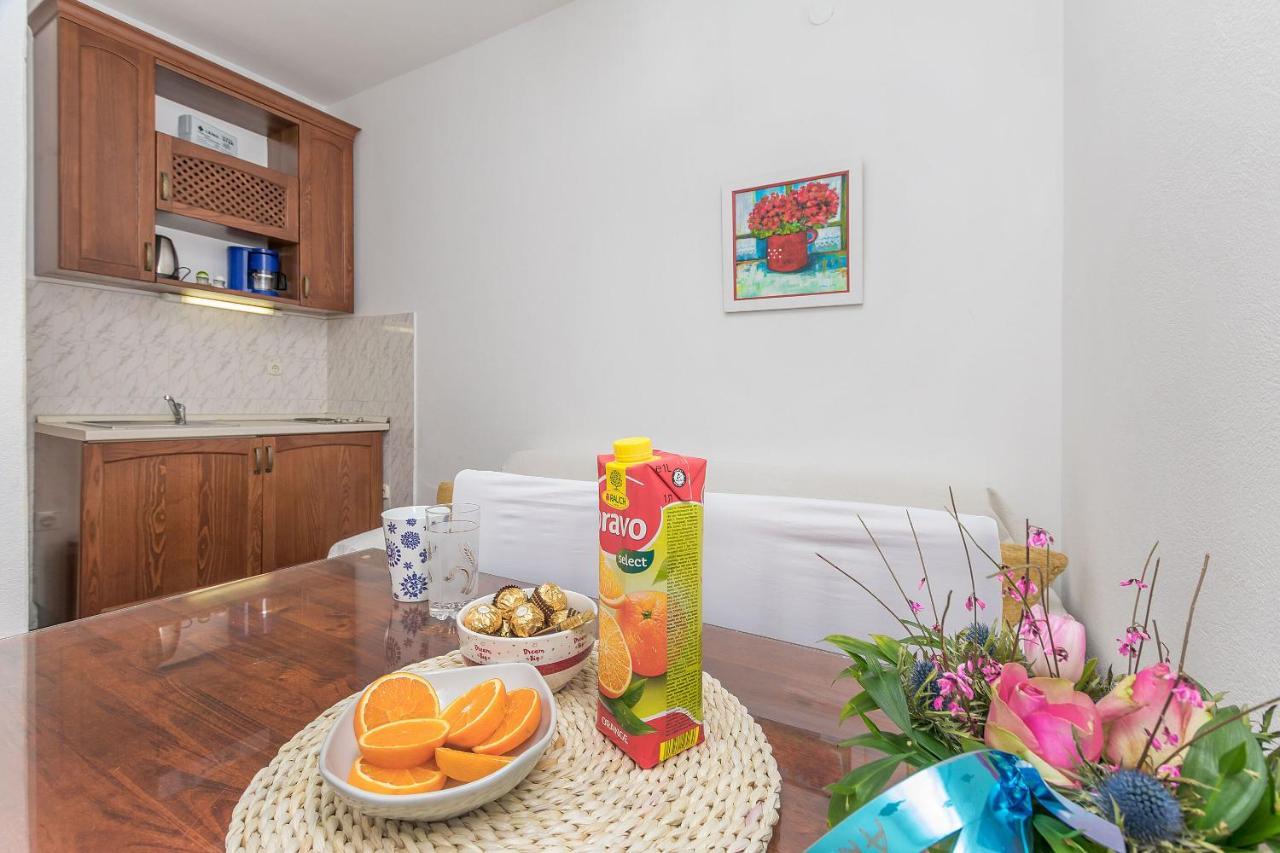 Apartments Clarus Mare Дуче Екстер'єр фото