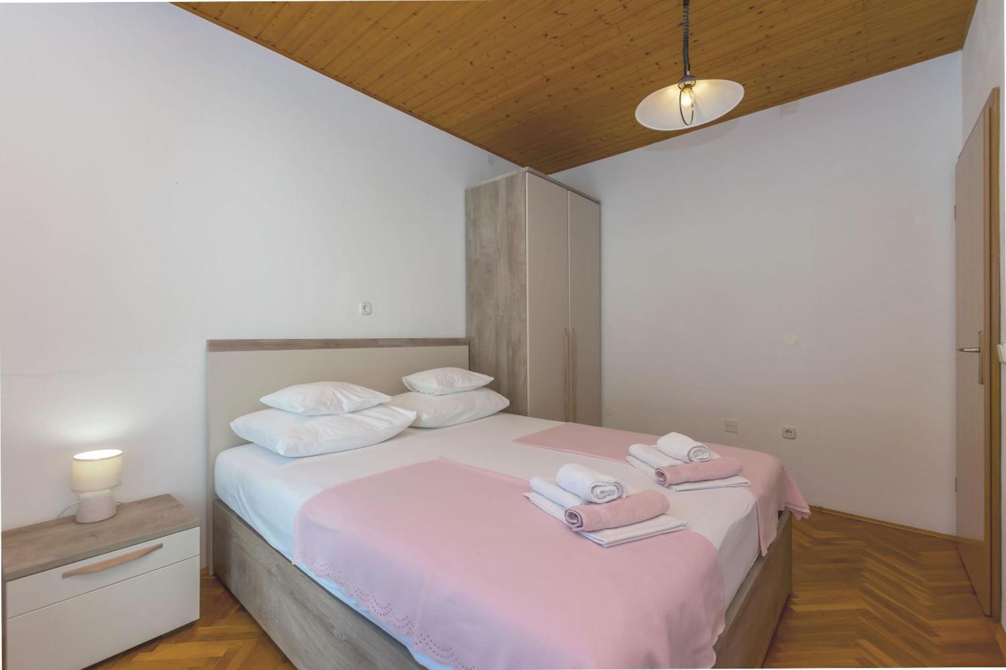 Apartments Clarus Mare Дуче Екстер'єр фото